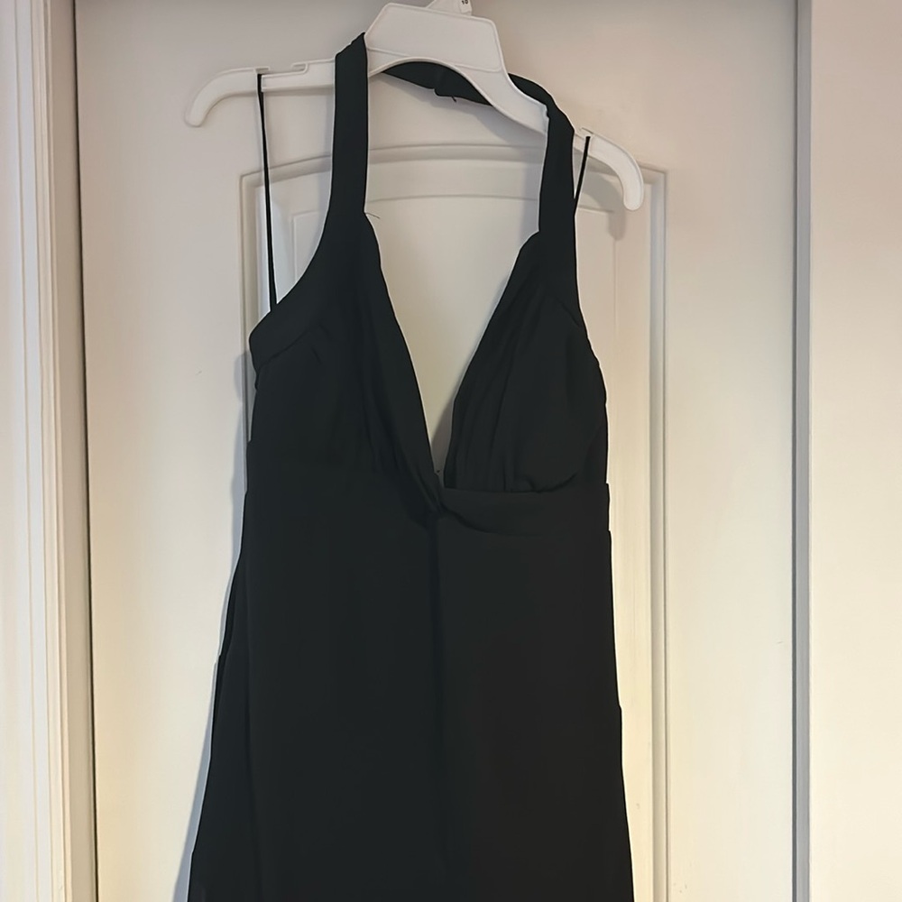 Nicole miller flowy hi low dress. Sexy v neck top. Worn once.